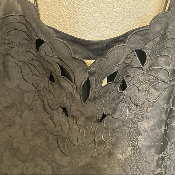 Vintage Gold Label Victoria Secret Set Medium And Large Black Satin Tank EUC - Picture 5 of 11